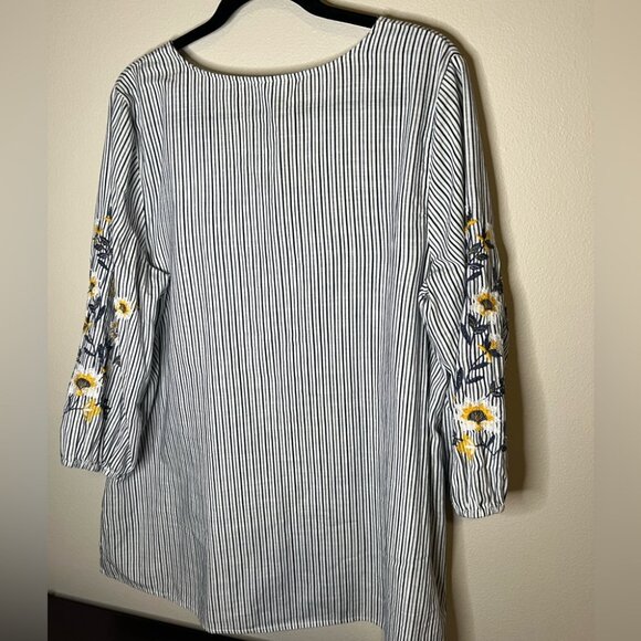J Jill striped blouse with floral sleeve accents - Picture 4 of 5